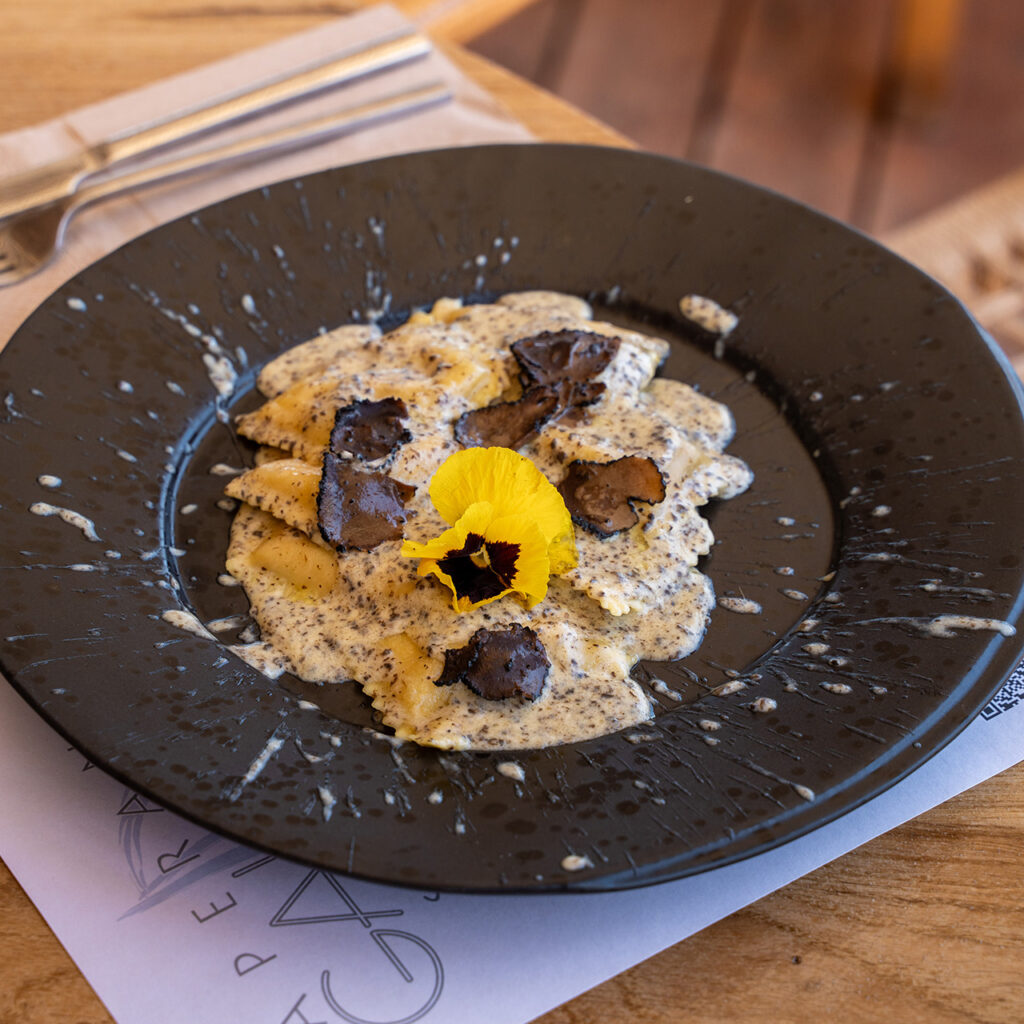 Aperanto Galazio Cuisine bar - Ornos Beach — photo 5